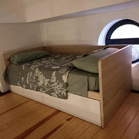 Piso Encantador En El Centro De Apartamento